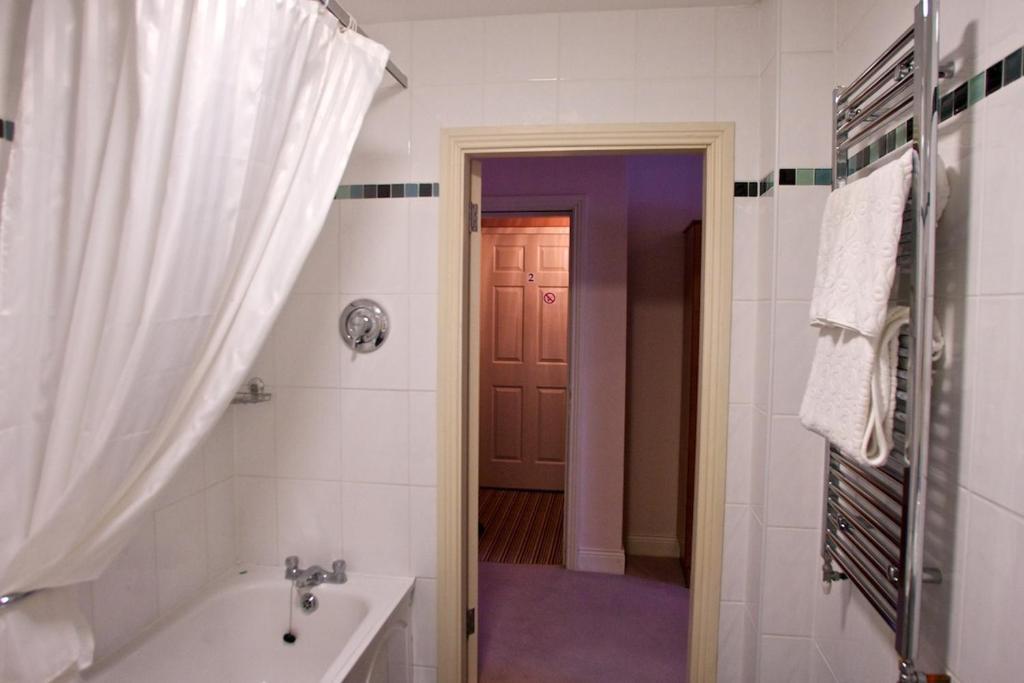 Wallis Arms Hotel Sráid an Mhuilinn Habitación foto